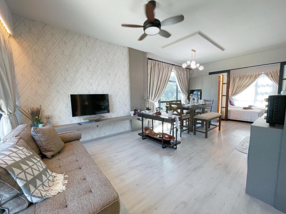 Seaside Lavender Suite Jesselton Quay Citypads Kota Kinabalu Exterior foto